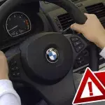 Du musst jetzt 1500 Euro zahlen, wenn du das am Steuer machst!