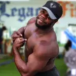 Ein transsexueller Bodybuilder beweist, dass das Geschlecht keinen Einfluss darauf hat, wie muskulös man sein kann!