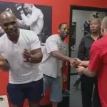 Georges St-Pierre trifft sein Vorbild Mike Tyson und seine Reaktion ist genial