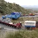 Riesige Turbine soll den Berg hoch und durch eine extrem enge Kurve