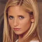 Sarah M. Gellar: Ihr freizügiges Feiertags-Outfit finden viele so gar nicht angemessen!