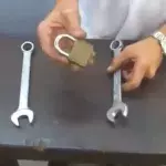 Schon mal ein Schloss geknackt? Dieser Trick macht selbst Profis neidisch!