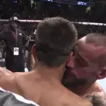 CM Punk: Unveröffentlichte Bilder von dem Gespräch mit Mickey Gall nach dem Kampf bei der UFC 203