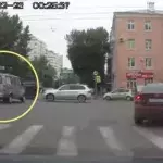 Russland: LKW-Fahrer stürzt Kreuzung ins Chaos