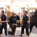 Dieser Kampfsportlehrer erklärt seinem Schüler, wie man sein Durchhaltevermögen stärkt