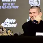 Khabib Nurmagomedov greift Conor McGregor nach der Pressekonferenz an