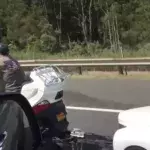 Dieses seltsame Gefährt wird euch zum Lachen bringen!