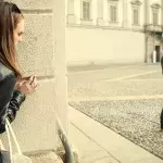 Sie trifft auf die Geliebte ihres Mannes und rächt sich