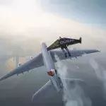 Jetpack: Jetpacker Yves Rossy verfolgt einen Airbus A380 über den Dächern von Dubai