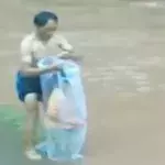 Um den Fluss zu überqueren, nutzen diese Vietnamesen überraschende Techniken!