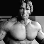 Arnold Schwarzenegger verrät seine Lieblings-Übung für die Brustmuskeln