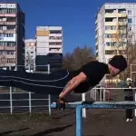 Dieser Russe zeigt sein extremes Krafttraining