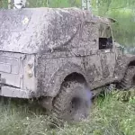 Russen wollen ihren Geländewagen waschen und kommen auf die dämlichste Idee überhaupt!