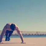 Krafttraining intensiv vor dem Sommer: 4-Wochen-Programm, das eure Fettpolster schmelzen lässt