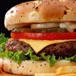 Sind Burger und Pommes die perfekte Mahlzeit nach dem Sport?