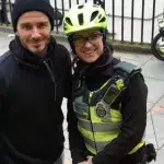 David Beckham spielt den Helden auf den Straßen von London
