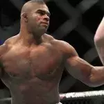 Alistair Overeem schlägt Junior Dos Santos mit einem kolossalen Haken K.o.