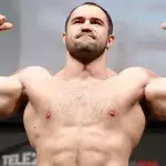 UFC: Konstantin Erokhin ist ein russischer MMA-Kämpfer, der seine Gegner vernichtet