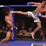 Mit diesem Air-Kick lässt er seinem Gegner keine Chance