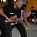 Eine sehr intensive Krav Maga Session mit Roy Elghanayan