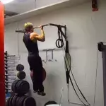 Training: Eine Übungsserie für Klimmzüge