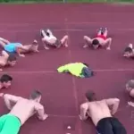 Freeletics: Ein ganzes Handballteam schmiedet sich Traumkörper
