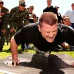 Push Up Pyramid Challenge: Der schwierigste Liegestütz-Wettbewerb der Welt