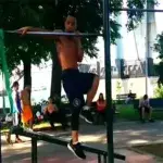 Street Workout: Junior Turbos beeindruckende Tricks