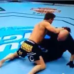 MMA: K.O. in nur 30 Sekunden! Sam Stout versucht den Schiedsrichter anzugreifen