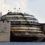 Fotos zeigen das Innere der Costa Concordia nach dem Unglück