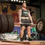 The Mountain schreibt einen neuen Deadlift-Rekord von 472 kg