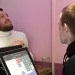 Conor McGregor in einem Coffeeshop in Amsterdam erwischt