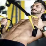Muskeltraining an TRX-Schlaufen: Übungen und Bewegungen für ein komplettes Workout