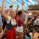 Bierzelt-Skandal: Ohne Lederhose kein Einlass!