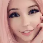 Cosplayerin verkauft anrüchiges Produkt an Jungs, doch Hinweis warnt jetzt vor Gebrauch