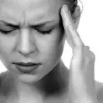 Migräne: Mit/ Ohne Aura, Symptome, Tabletten, Ursachen, Medikamente und Therapie