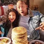 Dwayne Johnson ist Meister darin, sehr viel auf einmal zu essen!