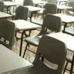 Klassenzimmer sind gefährlicher als Spaziergänge