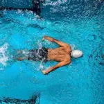Schwimmer von oben