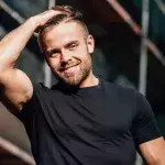 Andi aus "Bachelor in Paradise": Vor dem Start der Sendung war er übergewichtig!