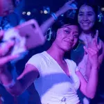 Virales Disco-Foto: Ein Detail sorgt für Aufregung im Internet