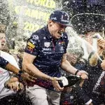 Max Verstappen freut sich über Titel und Prämie