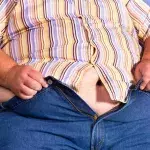 300-Kilo-Mann sitzt in seiner Wohnung fest: Nach Monaten wird er endlich befreit 