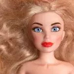 Die provokante Unterwäsche dieser Puppen sorgt für Kontroversen