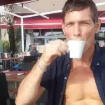 Er sieht aus wie 30!