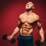 Für das Bodybuilding ernährt er sich fast ausschließlich von Eiweiß.
