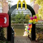McBoat: Erster McDonald's-Drive In auf einem Boot in Deutschland
