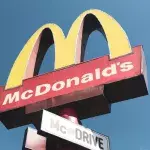 McDonald's-Kunde verklagt Restaurant, nachdem er Metall im Menü gefunden haben soll