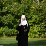 Nonne gesteht ihre Spielsucht