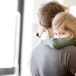 Vater hütet Geheimnis zu Namen seiner Tochter